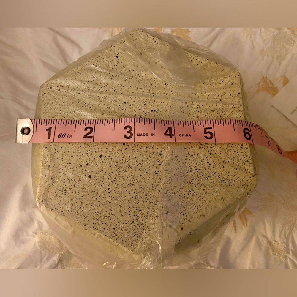 NWT Hexagonal Speckled Heavy Stone Decor w/Fireš„Feature-Indoors/Outdoors/Camping - Picture 14 of 16
